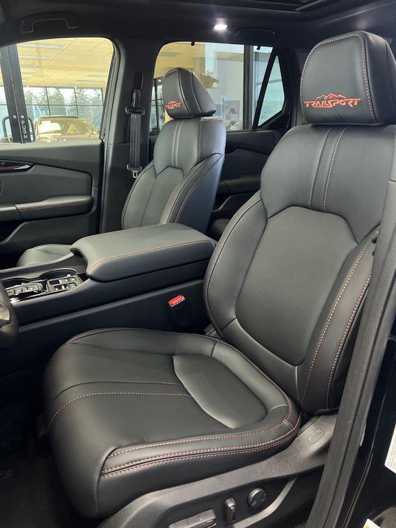 new 2025 Honda Pilot car, priced at $50,895