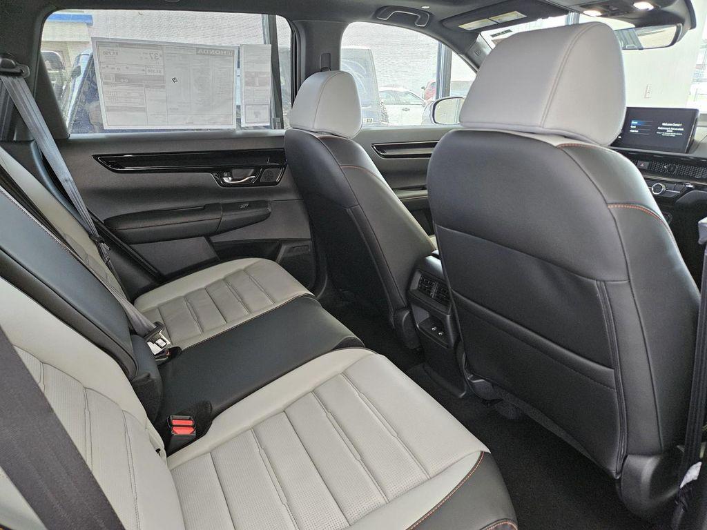 new 2026 Honda CR-V Hybrid car, priced at $44,000