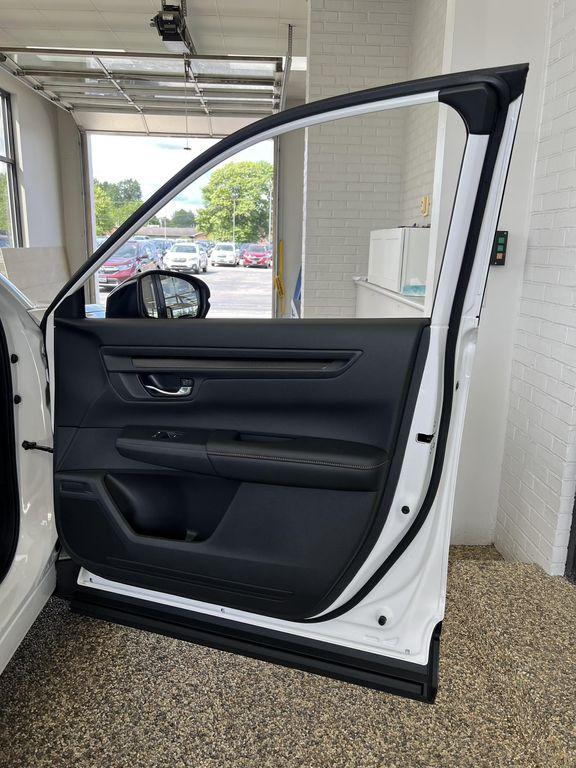 new 2026 Honda CR-V Hybrid car, priced at $42,130