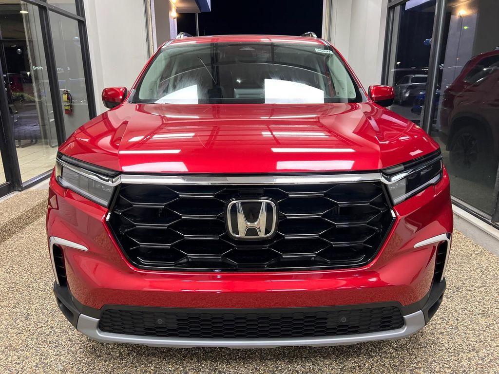 new 2025 Honda Pilot car, priced at $53,450