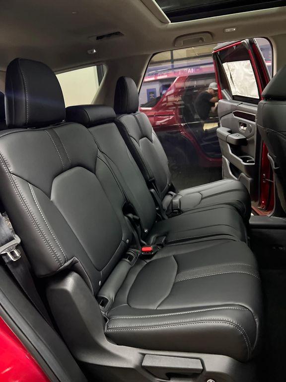 new 2025 Honda Pilot car, priced at $53,450