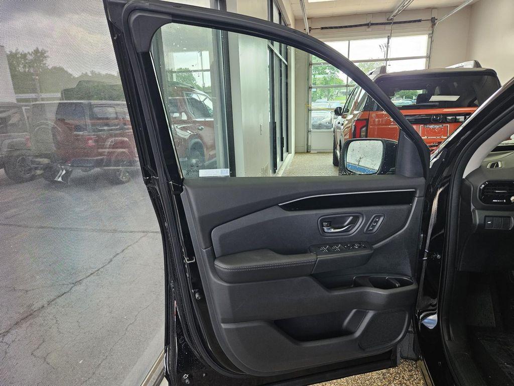 new 2026 Honda Passport car, priced at $46,445