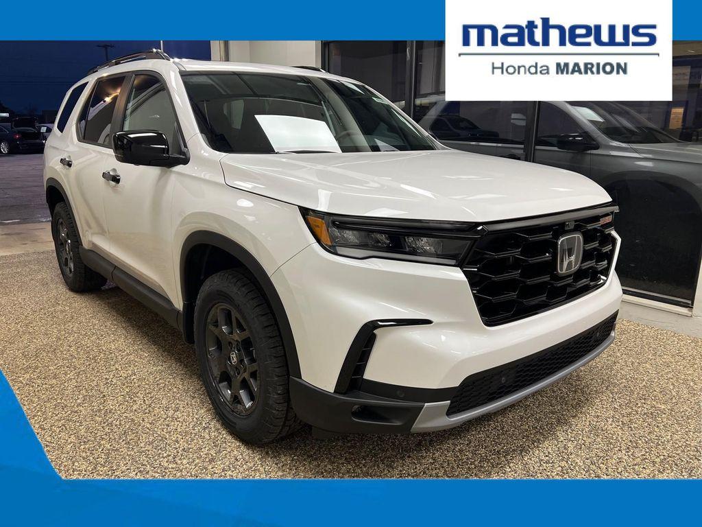 new 2025 Honda Pilot car, priced at $51,830