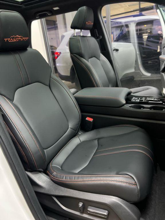 new 2025 Honda Pilot car, priced at $51,830