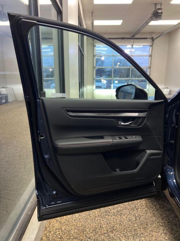 new 2026 Honda CR-V Hybrid car, priced at $38,580