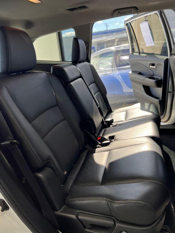 used 2022 Honda Pilot car, priced at $32,750