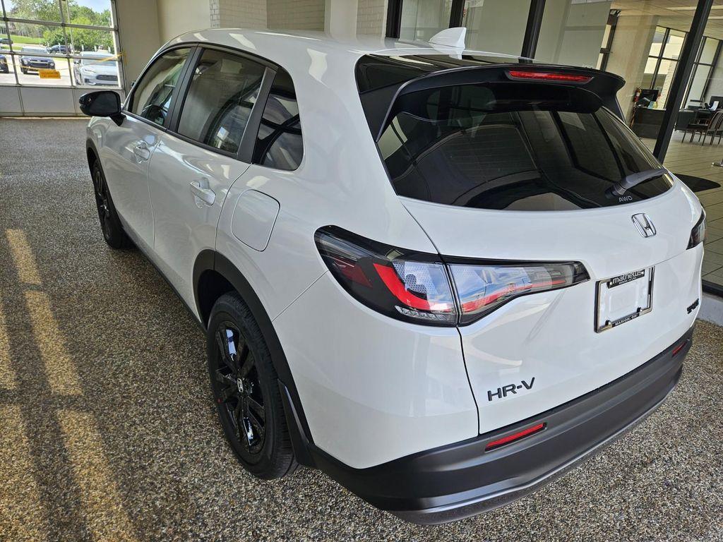 new 2027 Honda HR-V car, priced at $31,805