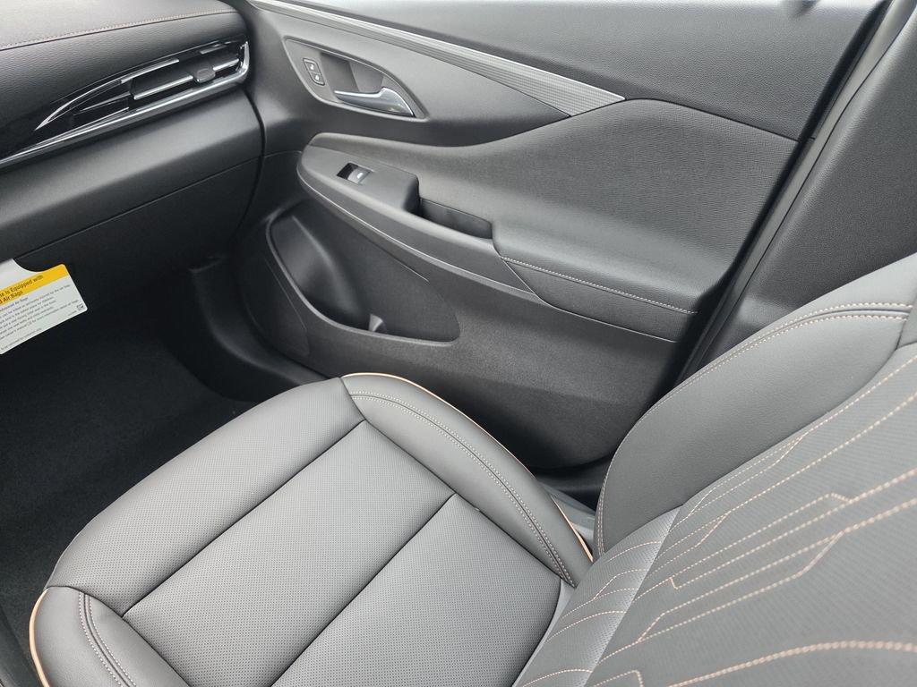 new 2025 Buick Envista car, priced at $32,225