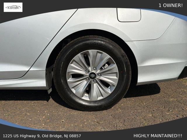 used 2018 Hyundai Sonata Hybrid car, priced at $10,495