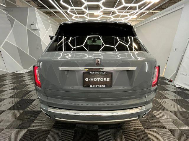 used 2022 Rolls-Royce Cullinan car, priced at $325,000