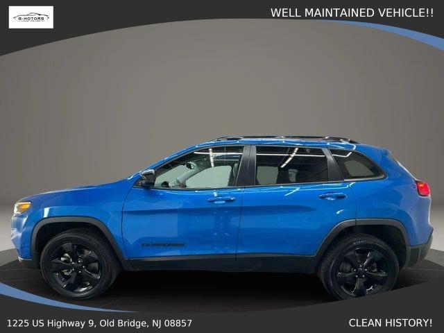 used 2023 Jeep Cherokee car, priced at $10,495