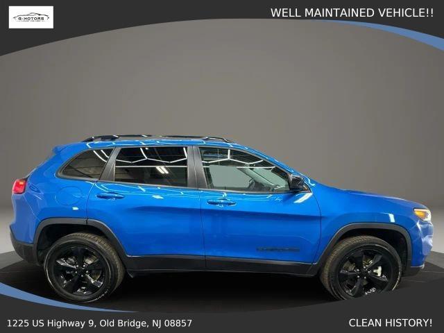 used 2023 Jeep Cherokee car, priced at $10,495