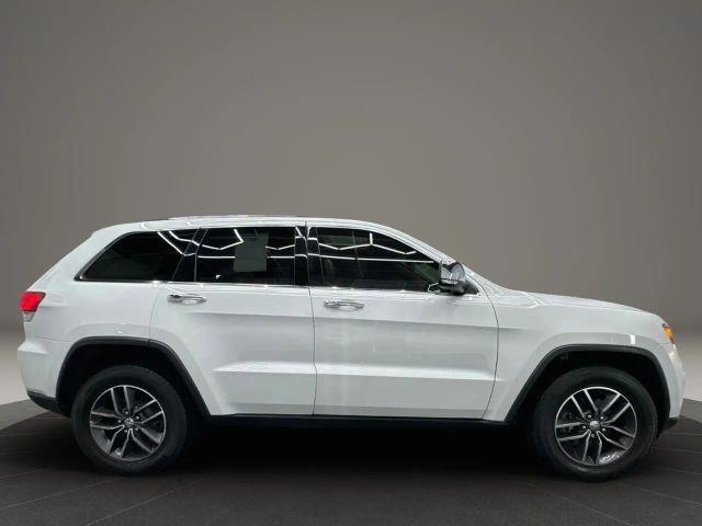 used 2017 Jeep Grand Cherokee car, priced at $13,999
