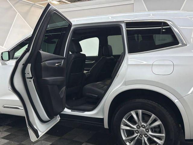 used 2023 Cadillac XT6 car, priced at $30,395