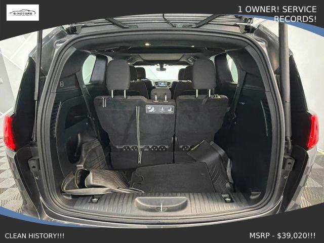 used 2020 Chrysler Pacifica car, priced at $17,495