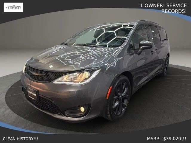 used 2020 Chrysler Pacifica car, priced at $17,495