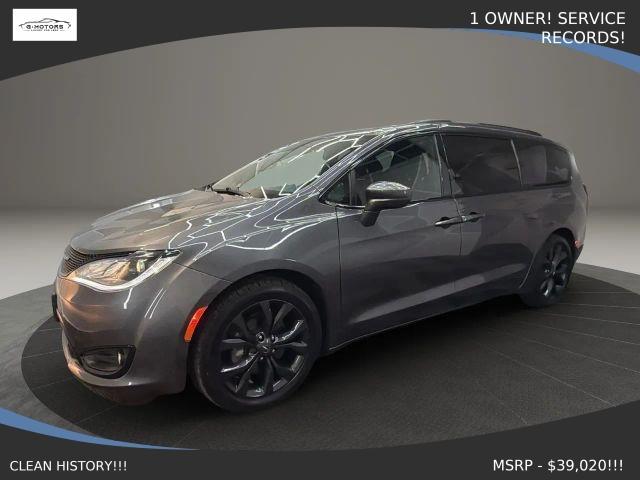used 2020 Chrysler Pacifica car, priced at $17,495