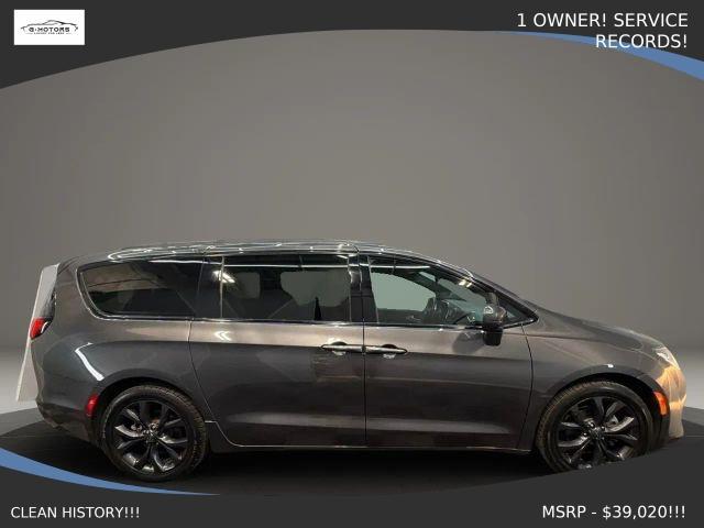 used 2020 Chrysler Pacifica car, priced at $17,495