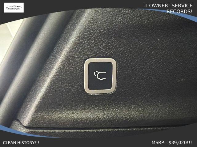 used 2020 Chrysler Pacifica car, priced at $17,495