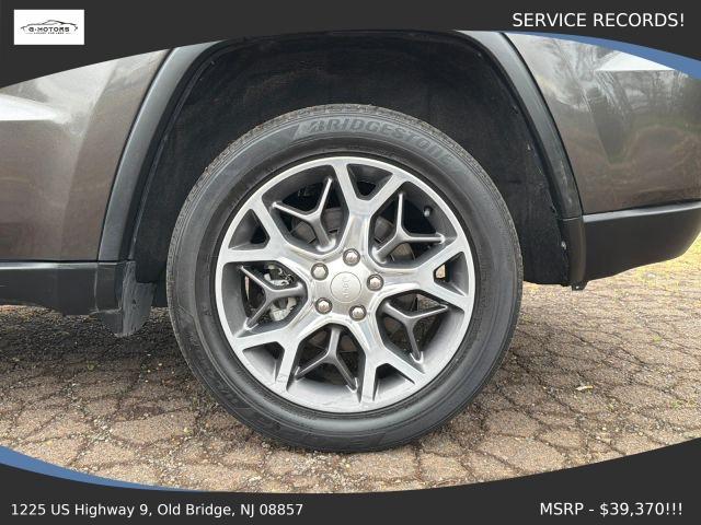 used 2021 Jeep Grand Cherokee car, priced at $17,499