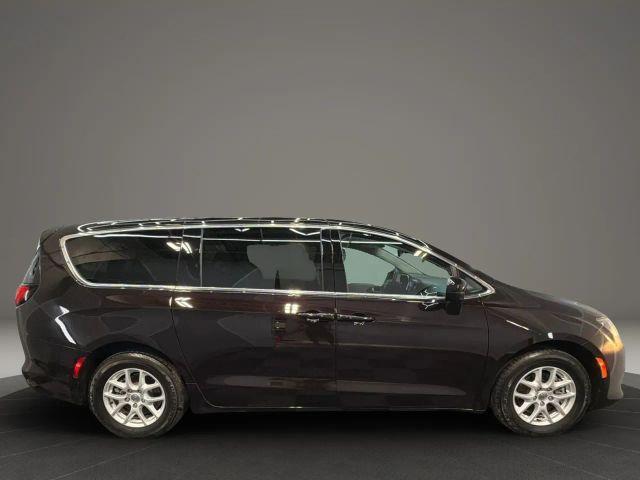 used 2017 Chrysler Pacifica car, priced at $13,495