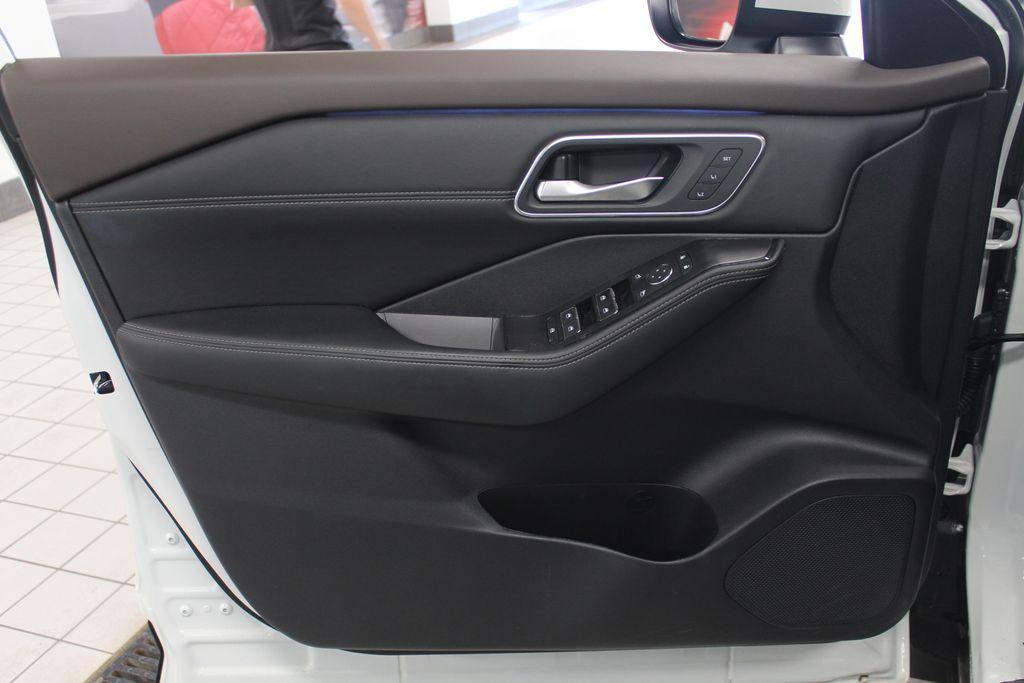 used 2023 Nissan Rogue car, priced at $26,995