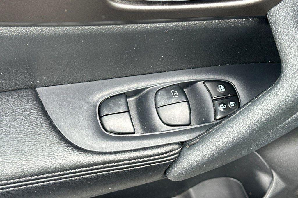 used 2015 Nissan Rogue car, priced at $9,492