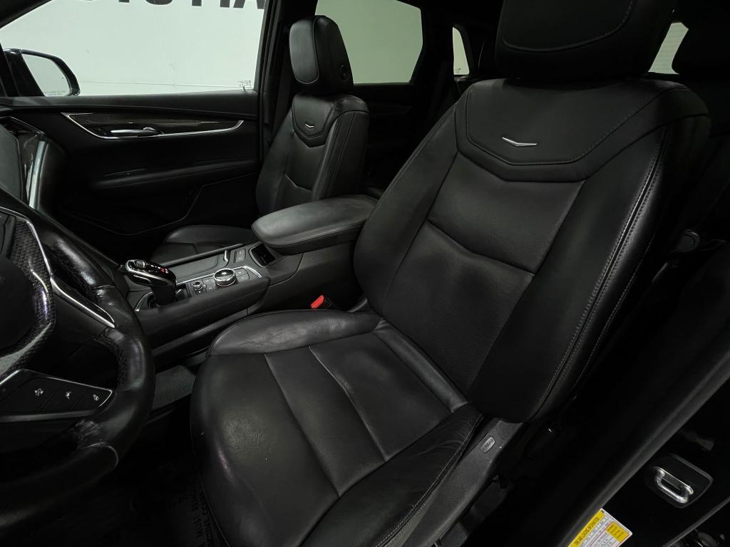 used 2020 Cadillac XT5 car, priced at $21,171