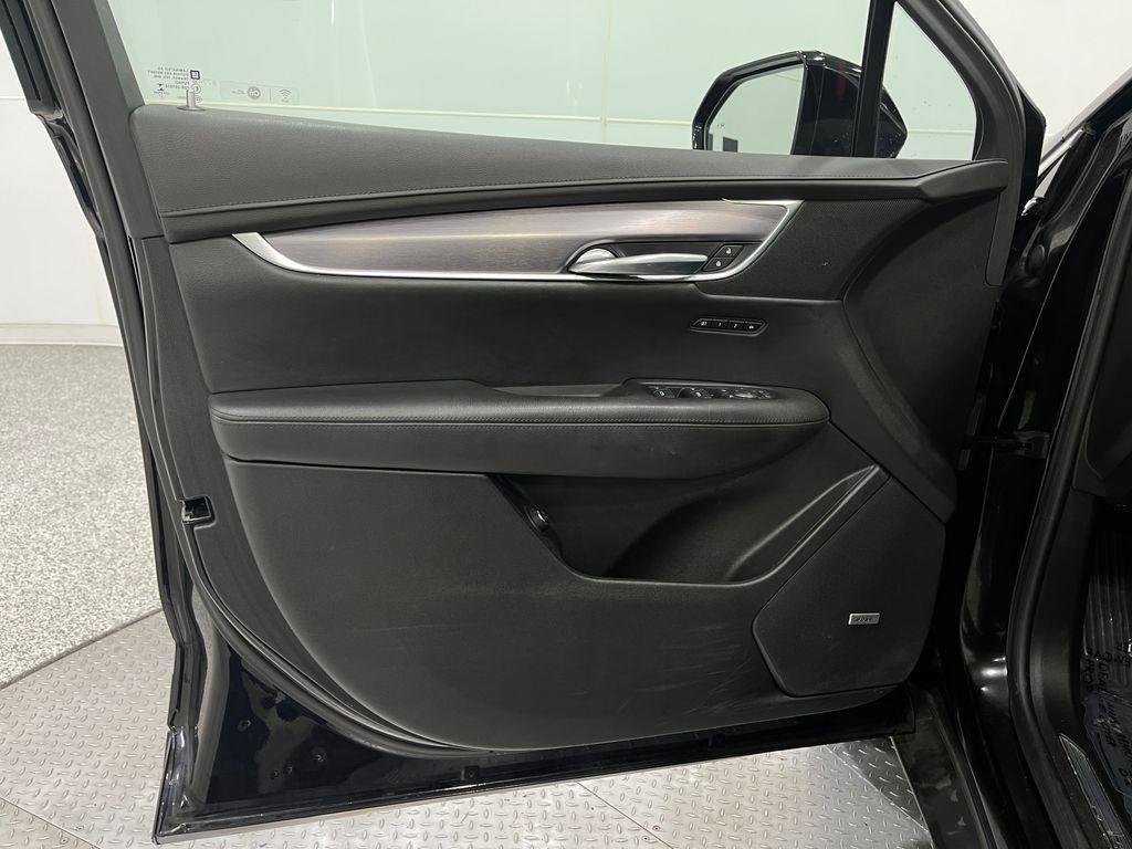 used 2018 Cadillac XT5 car, priced at $16,990