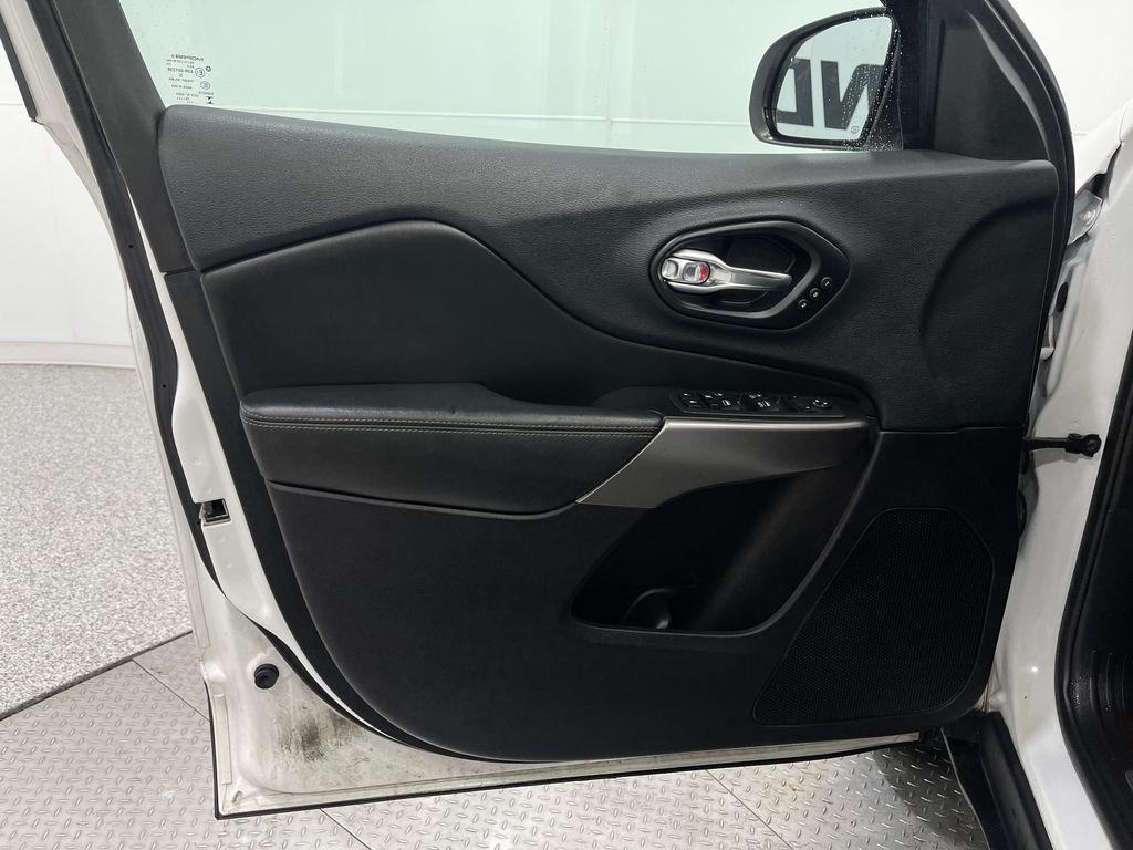 used 2019 Jeep Cherokee car, priced at $16,370