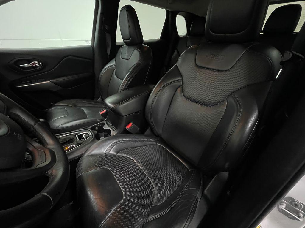 used 2019 Jeep Cherokee car, priced at $16,370