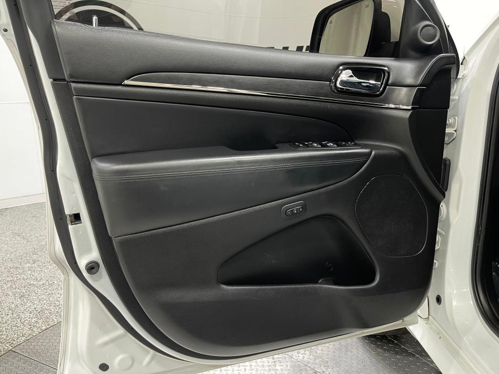 used 2020 Jeep Grand Cherokee car, priced at $23,761