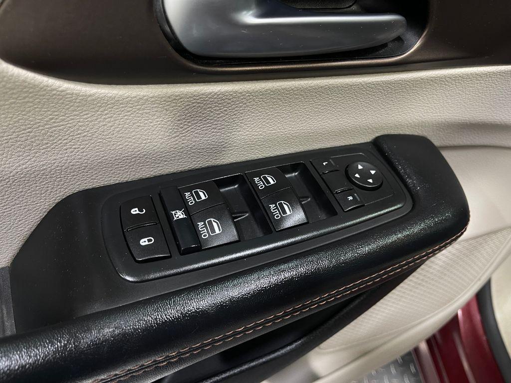 used 2017 Chrysler Pacifica car, priced at $13,250