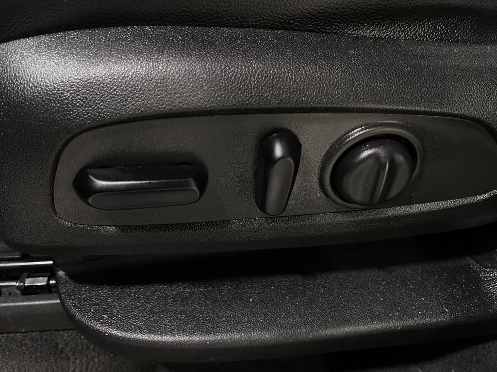 used 2018 Chevrolet Traverse car, priced at $18,400