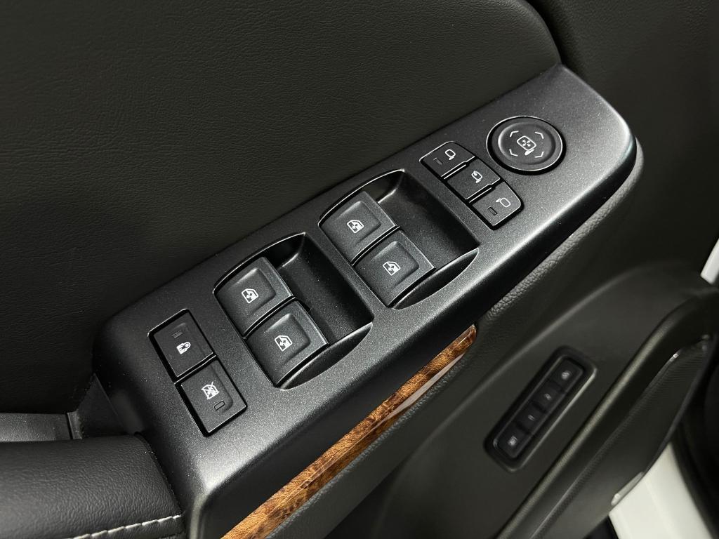 used 2019 Chevrolet Tahoe car, priced at $34,895