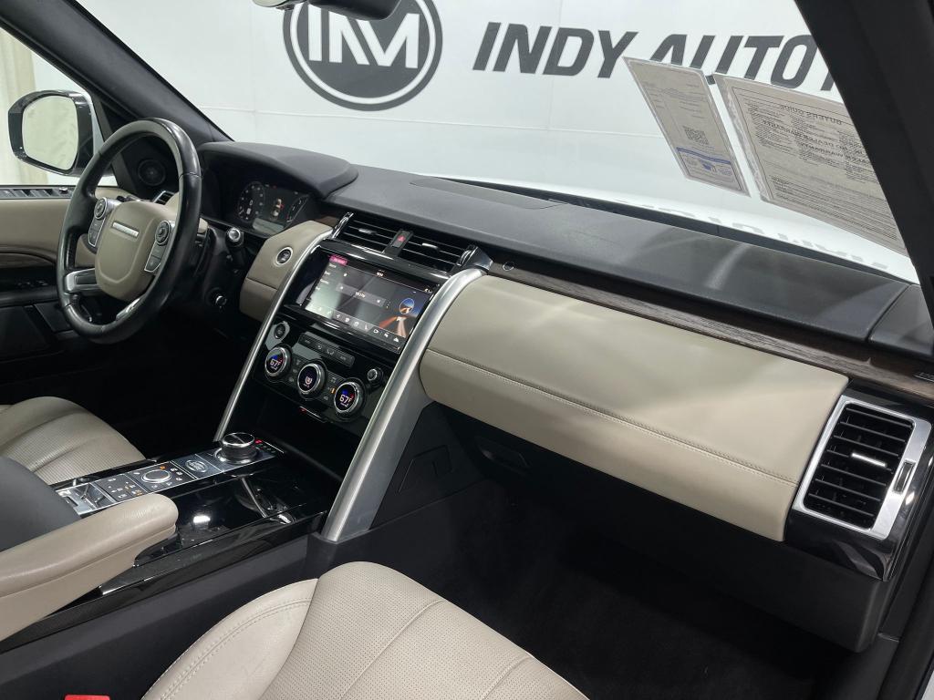 used 2018 Land Rover Discovery car, priced at $18,895