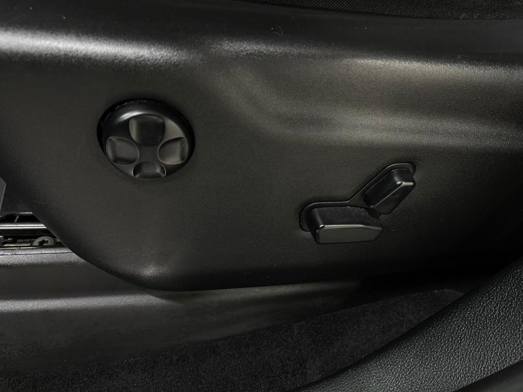 used 2017 Jeep Grand Cherokee car, priced at $15,483