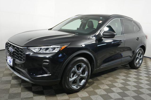 used 2025 Ford Escape car, priced at $24,900