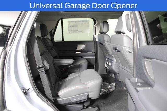 new 2025 Ford Expedition car, priced at $72,620