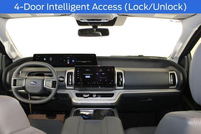 new 2025 Ford Expedition car, priced at $72,620