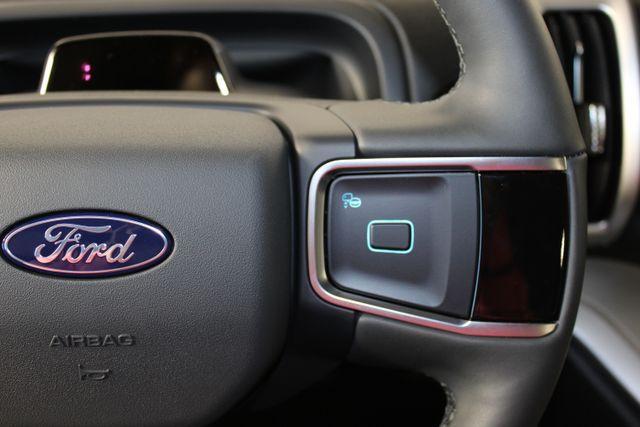 new 2025 Ford Expedition car, priced at $72,000