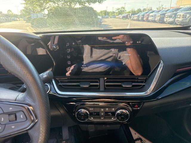 used 2025 Chevrolet Trax car, priced at $25,620