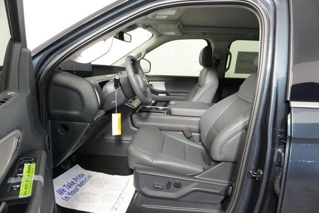 new 2025 Ford Expedition car, priced at $72,000