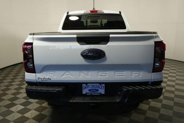 new 2025 Ford Ranger car, priced at $40,000