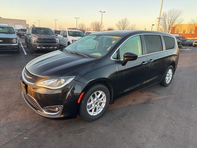 used 2020 Chrysler Pacifica car, priced at $14,000
