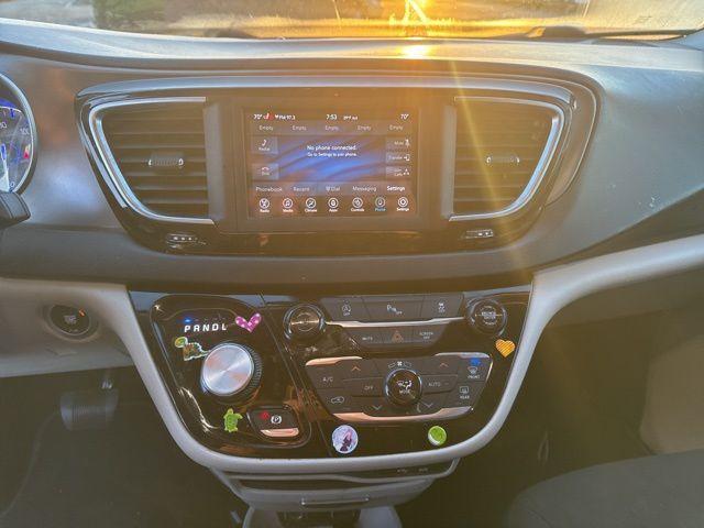 used 2020 Chrysler Pacifica car, priced at $14,000