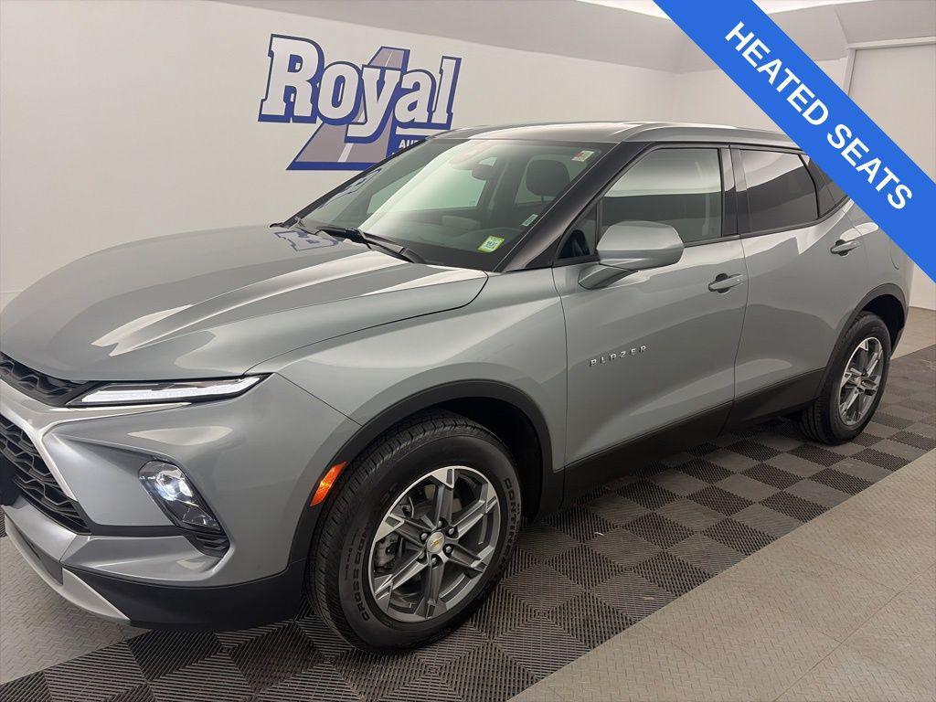 used 2025 Chevrolet Blazer car