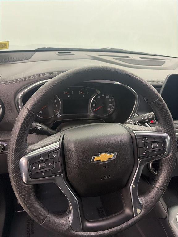 used 2025 Chevrolet Blazer car