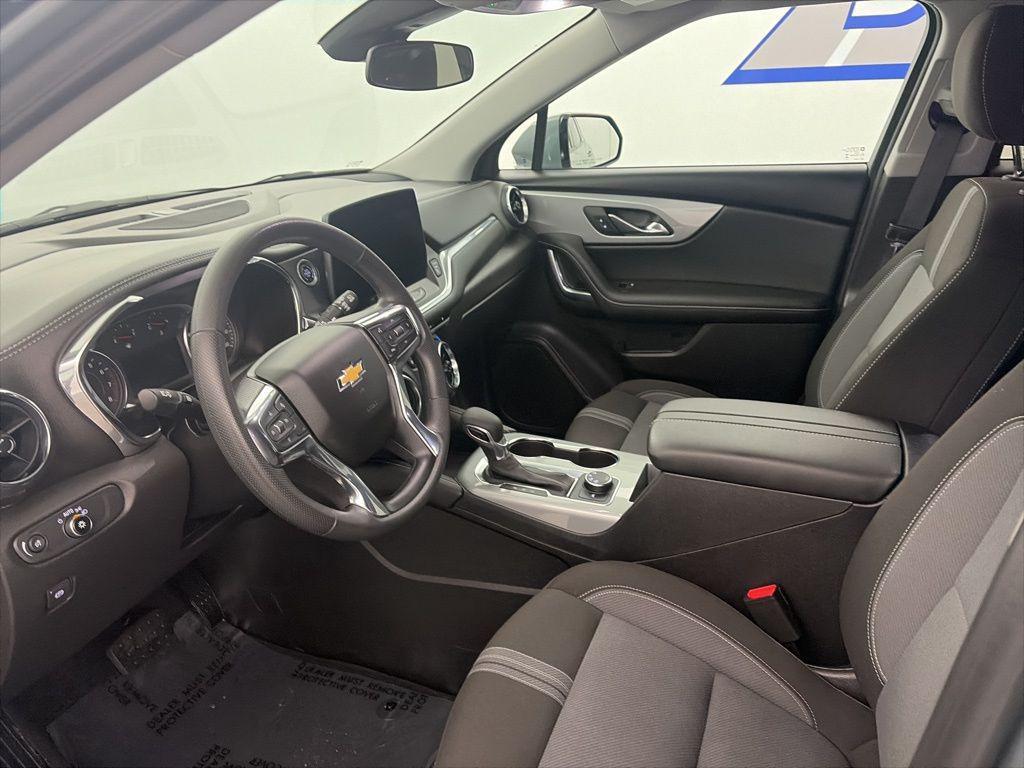 used 2025 Chevrolet Blazer car