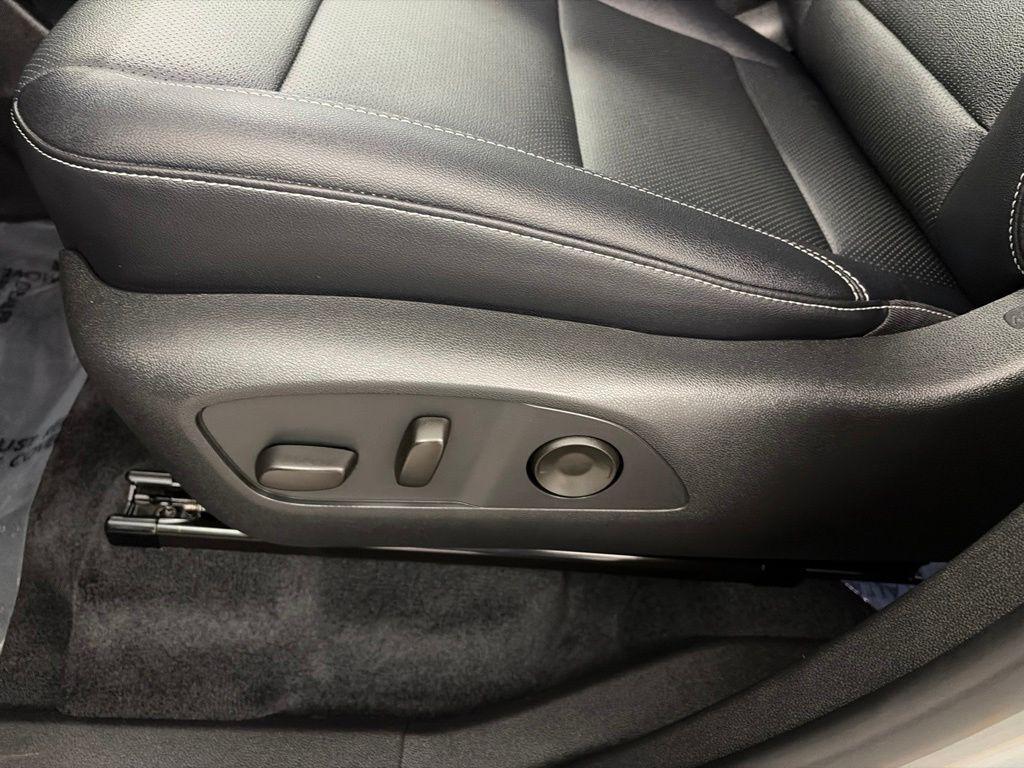 used 2026 Chevrolet Traverse car